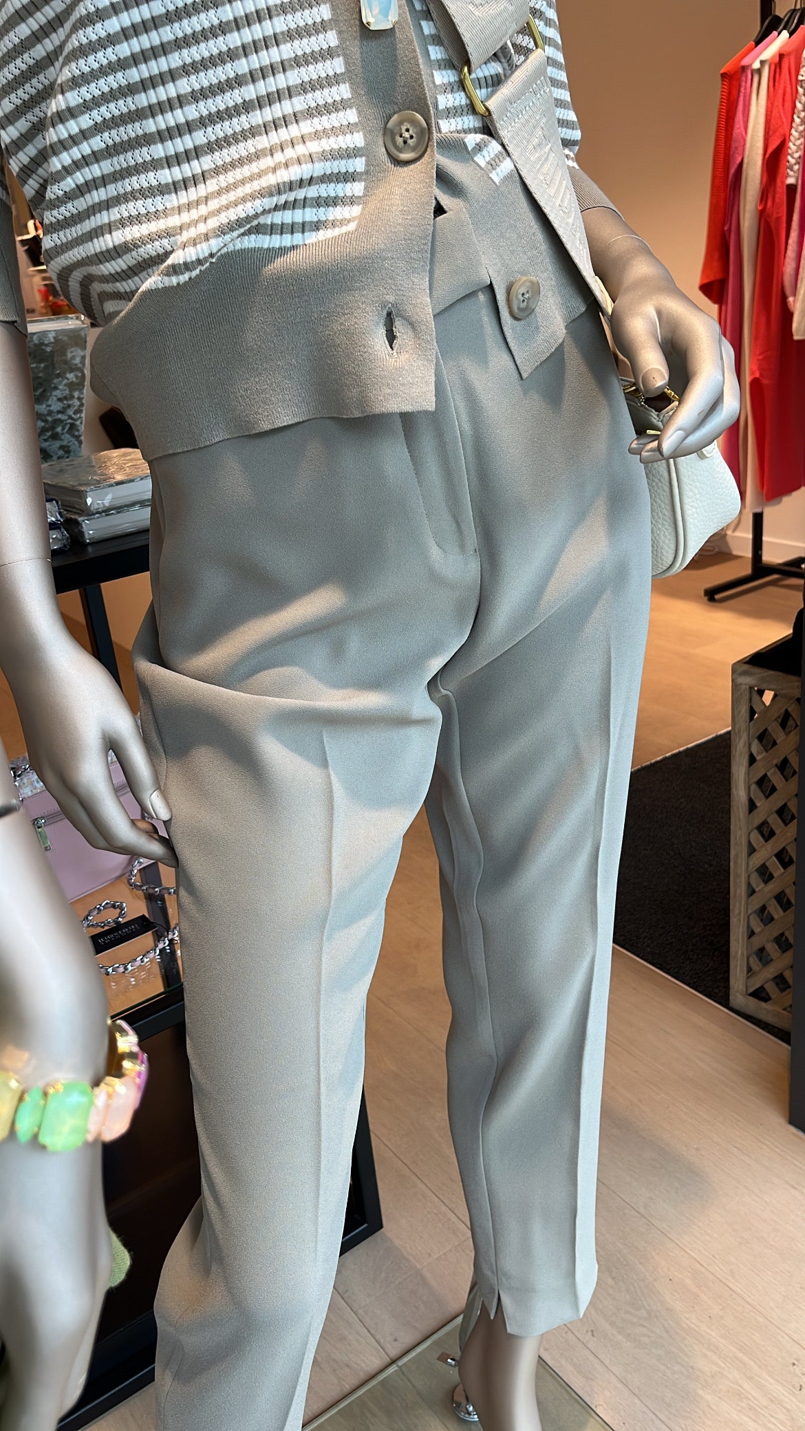 Chino ALIX in soft khaki - Beaumont