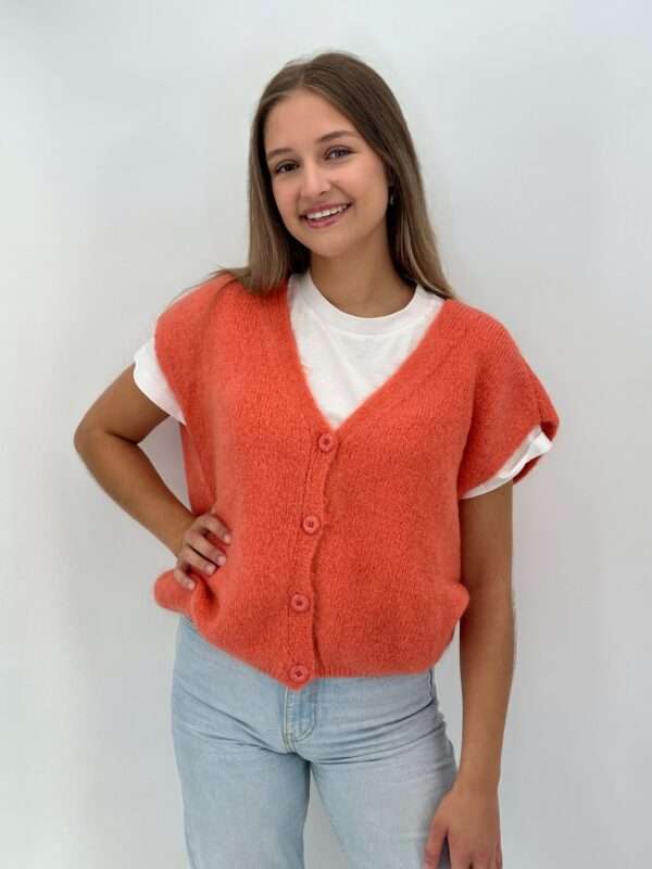 Mouwloze gilet FELIZ - coral kiss - Bonita Avenue