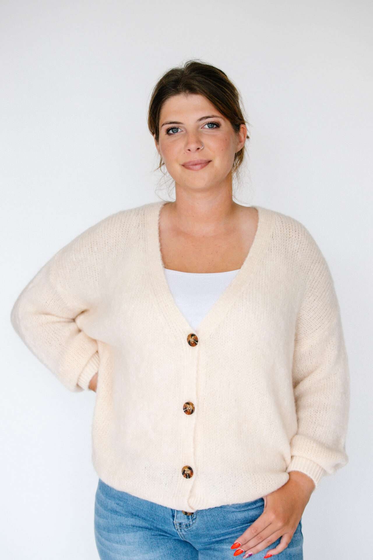 Gilet KATE met knopen Brazilian Sand - Bonita Avenue