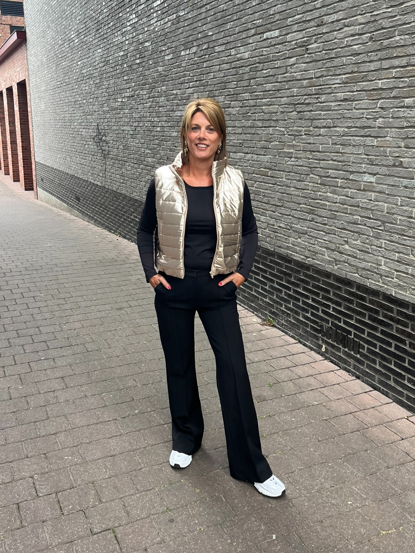 Blue Bay - goudkleurige bodywarmer FIEN