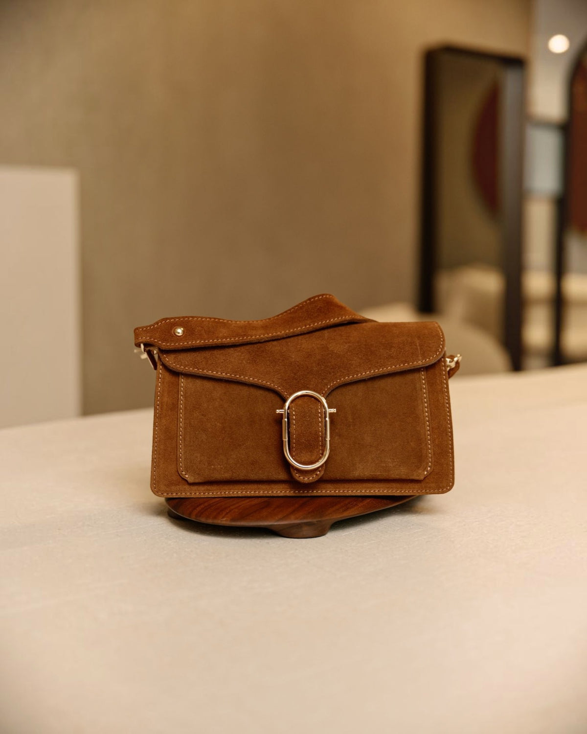 Handtas in nubuck camel