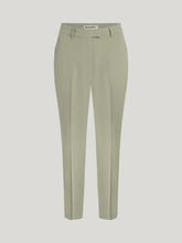 Afbeelding in Gallery-weergave laden, Chino ALIX  in soft khaki - Beaumont
