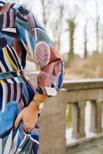 Afbeelding in Gallery-weergave laden, Kleed JUNE- blad blauw- Farah Fashion
