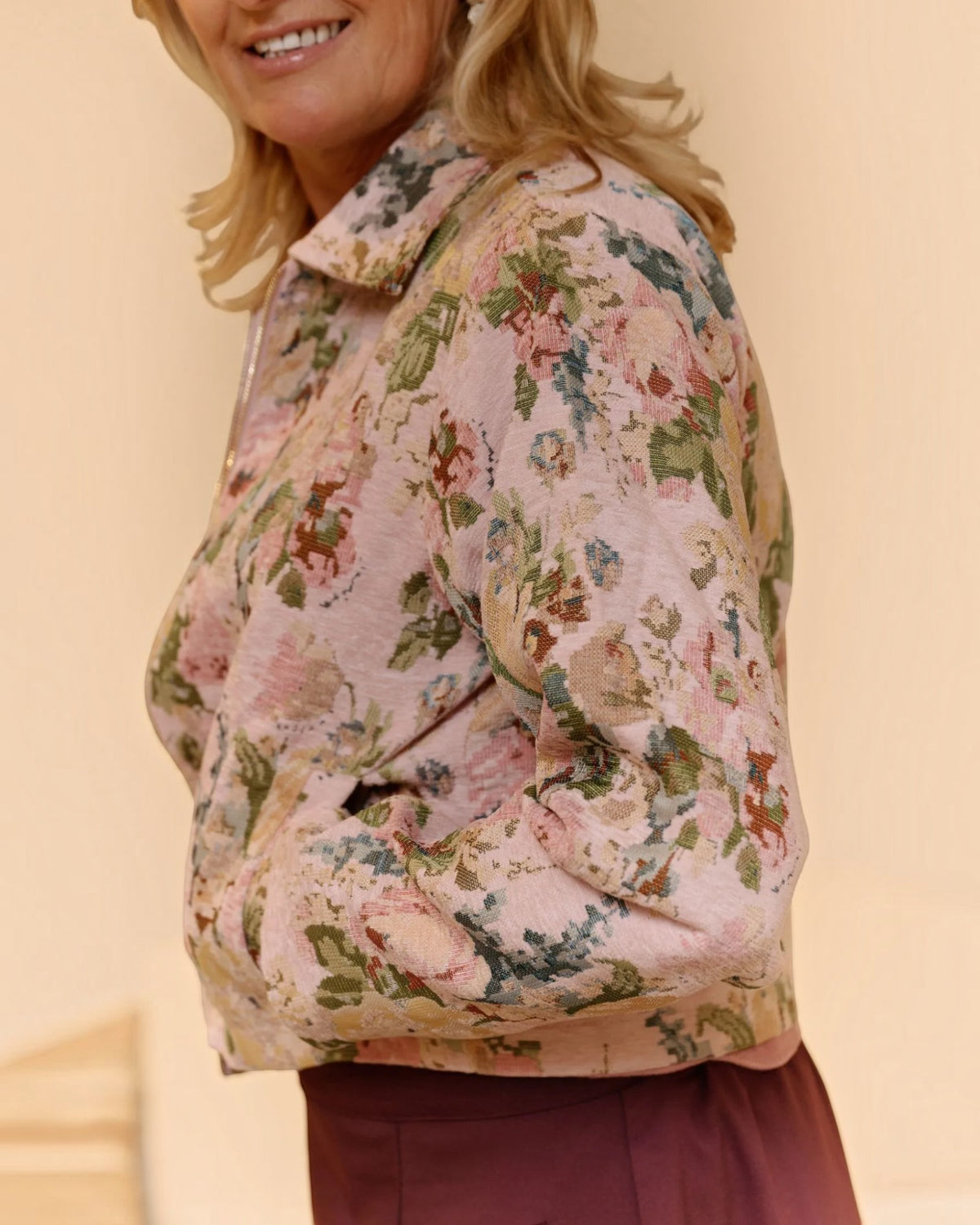 Ydence Jacket Calisto Pink – roze jacquard jasje met bloemenprint