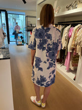 Afbeelding in Gallery-weergave laden, Katoenen jurk met bloemenprint (92869) - Oui
