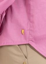Afbeelding in Gallery-weergave laden, Getailleerde bloes magenta (N1200) - Coster Copenhagen
