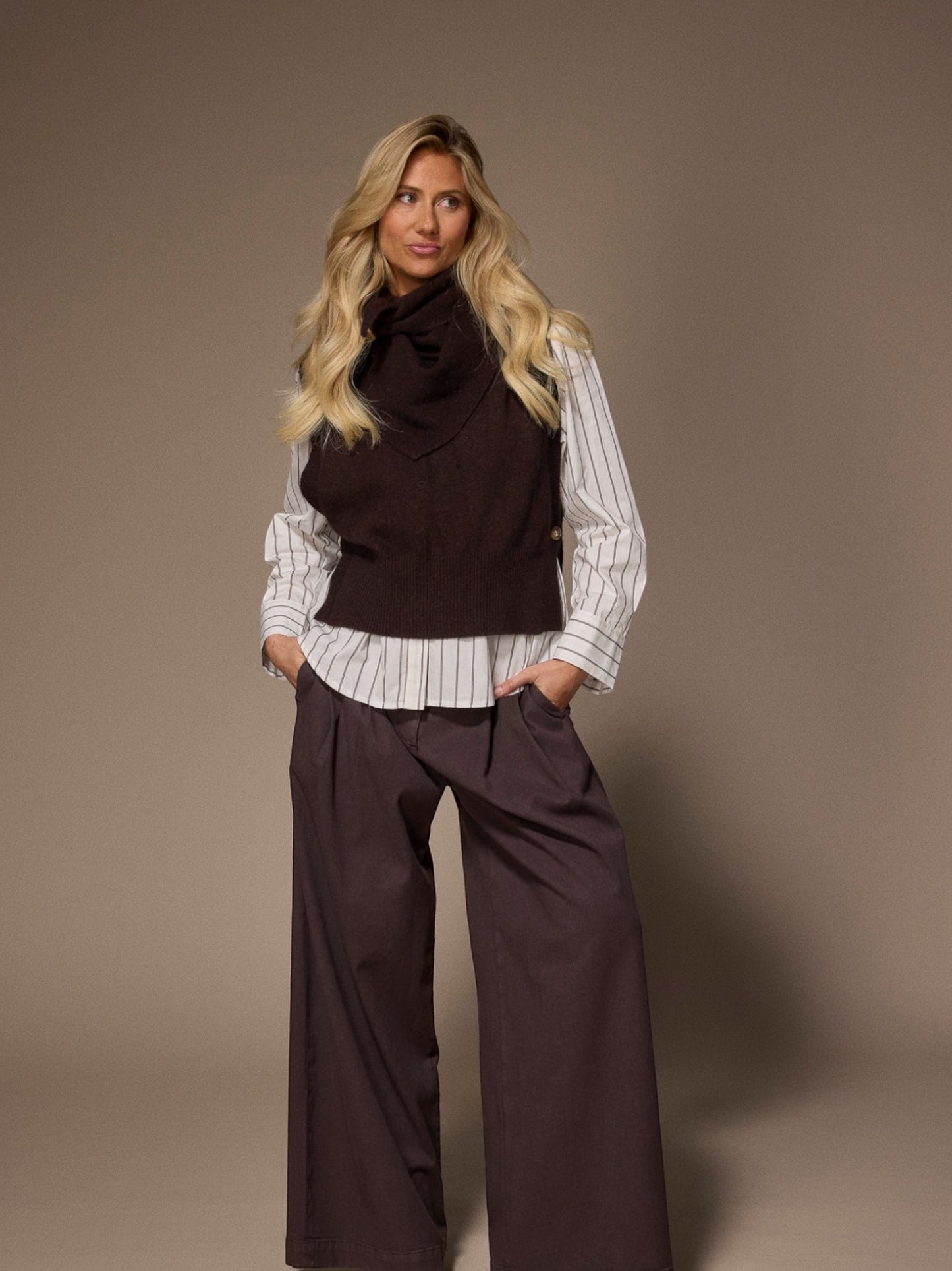 Lalotti Patty katoenen blouse met klassieke kraag - brown stripe