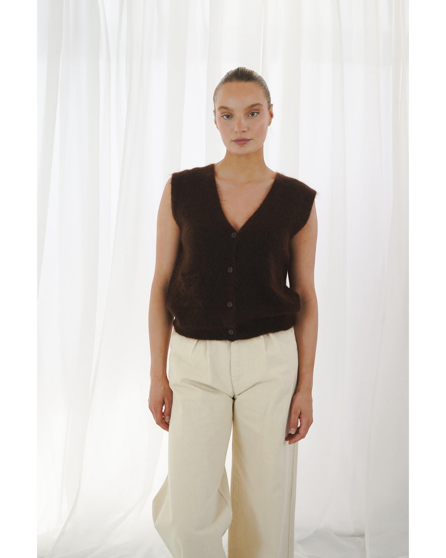 TWNS The Label Castlerock gilet bruin – mouwloze gebreide damesgilet