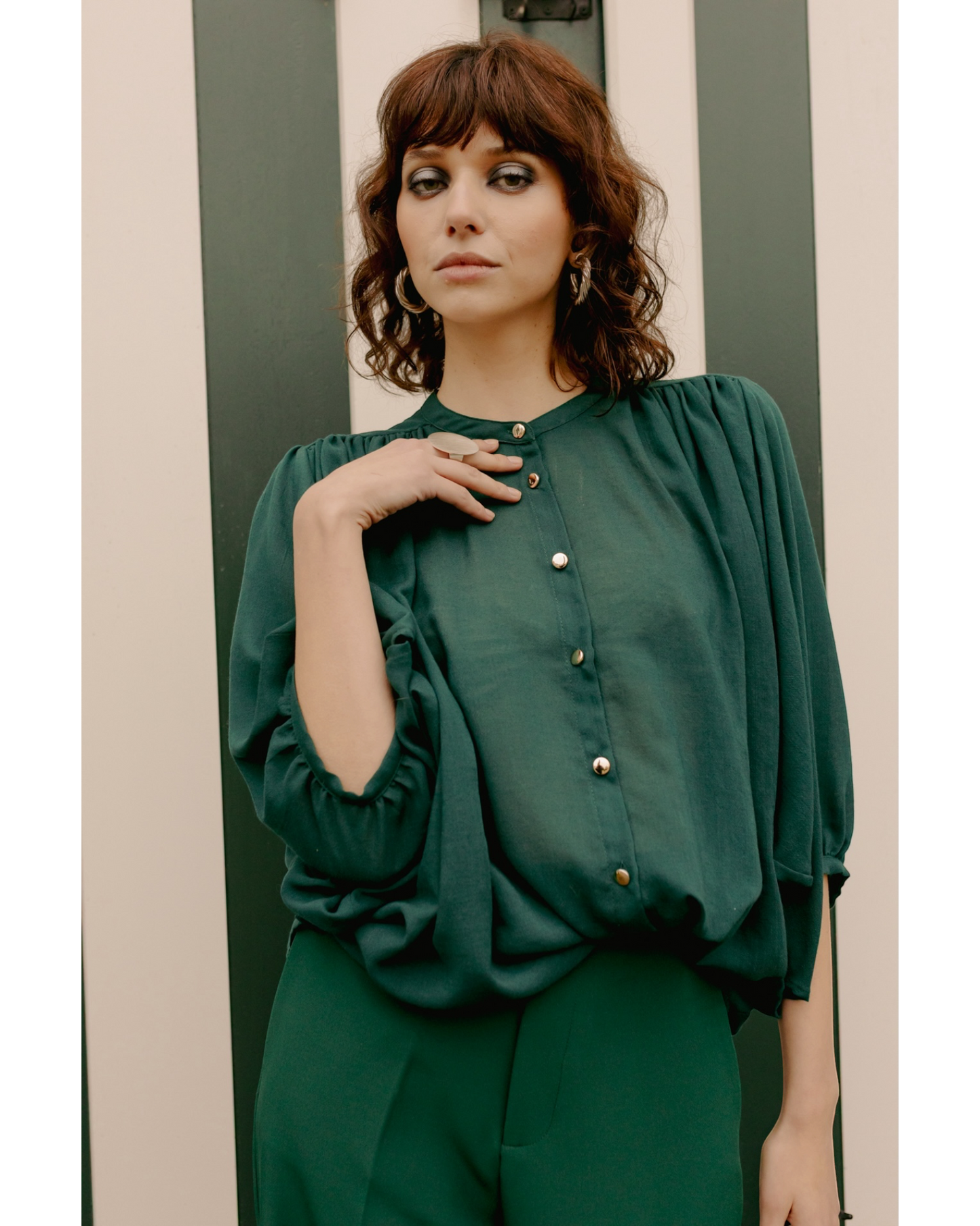 More Than That Blouse Noemie Groen | Elegante Blouse met Pofmouwen