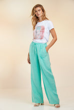 Afbeelding in Gallery-weergave laden, T-shirt wit WESTERN - More Than That
