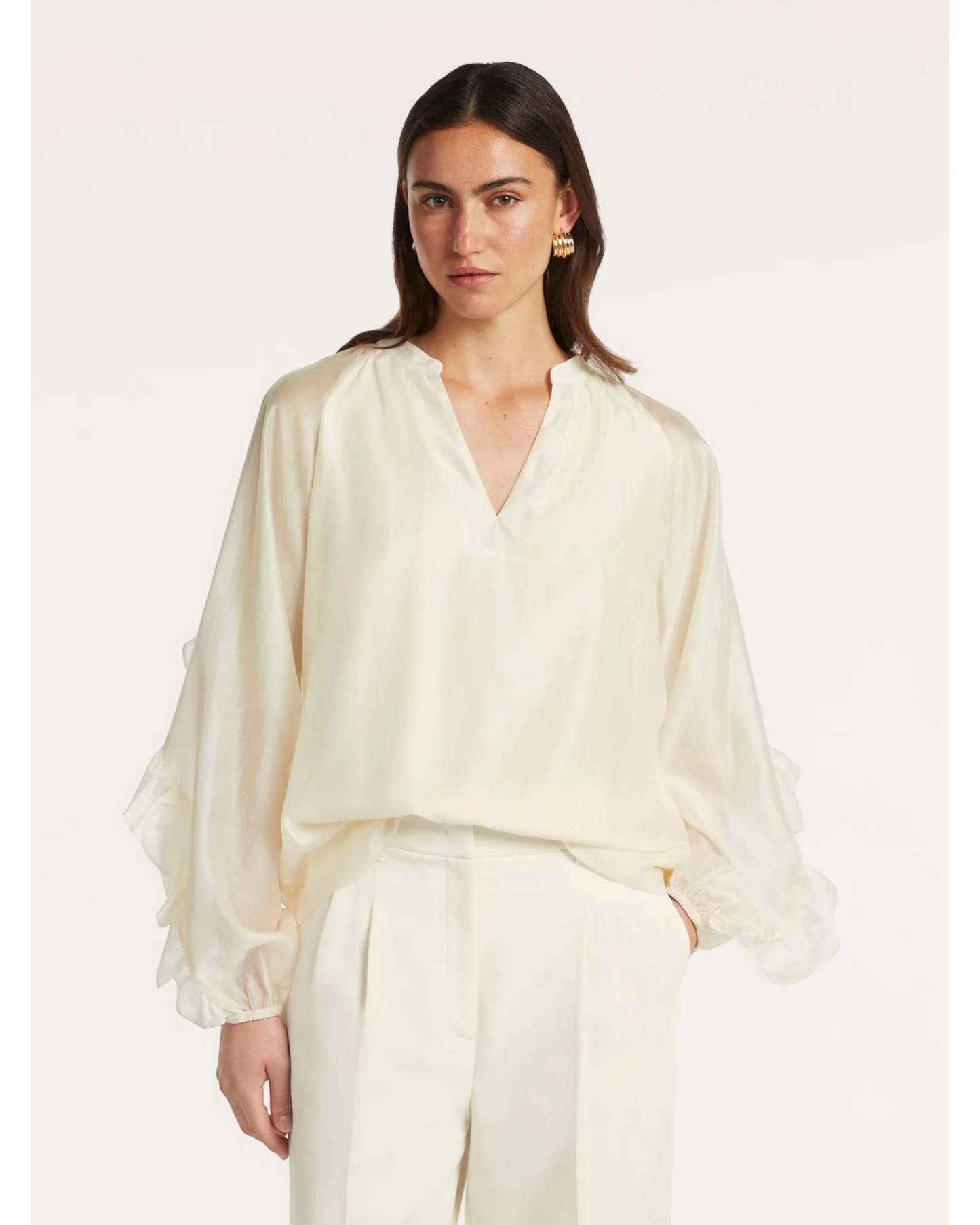 Beaumont Amanda Blouse Crème – Luchtige Lyocell Blouse met Ruches