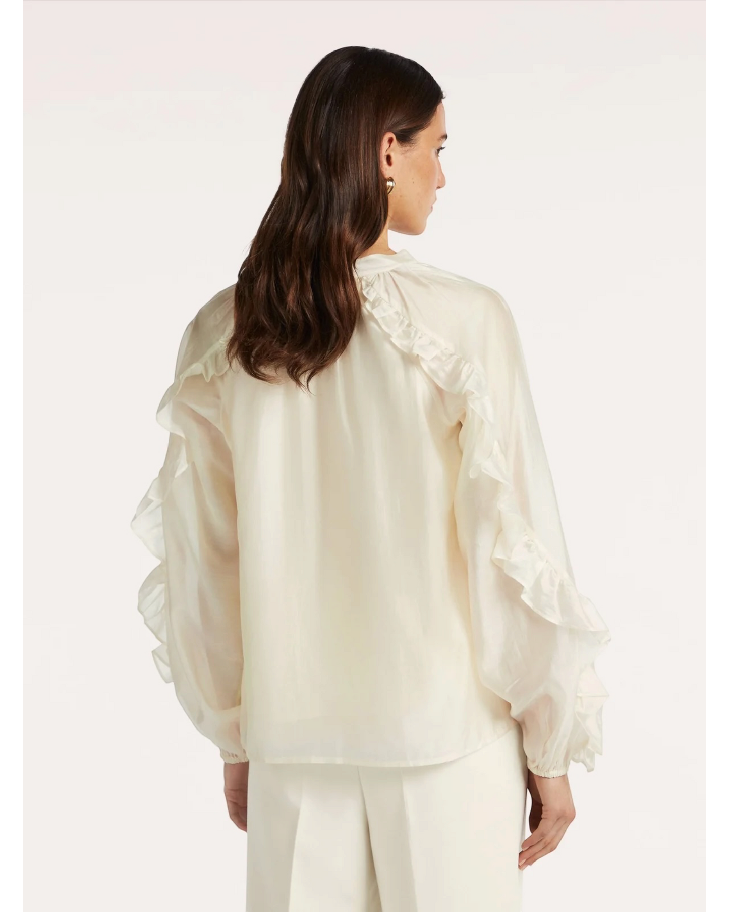 Beaumont Amanda Blouse Crème – Luchtige Lyocell Blouse met Ruches