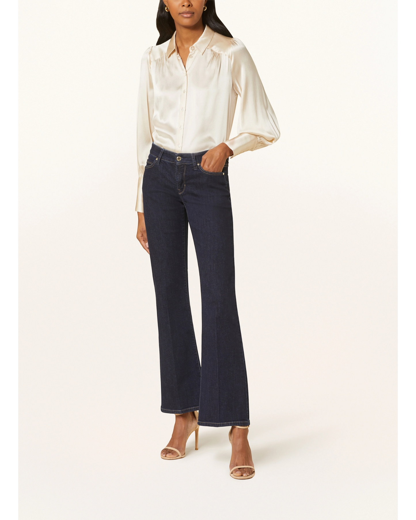 Cambio Paris Flared Jeans Modern Rinsed – Donkerblauwe Flared Jeans