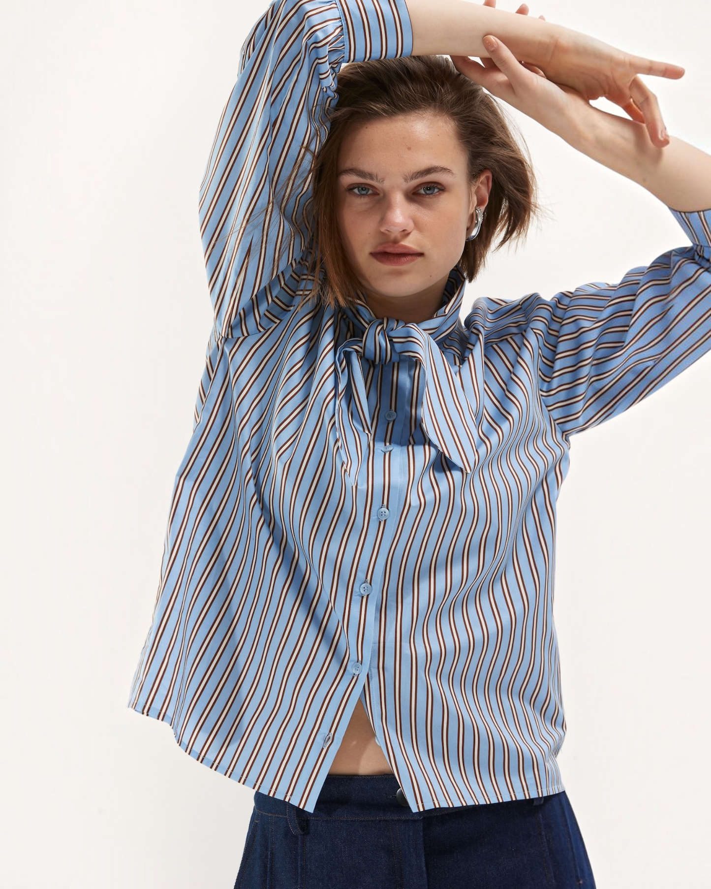 Senso Saxa Blouse Cognac met Strik | Gestreepte Damesblouse | Isabelle Fashion