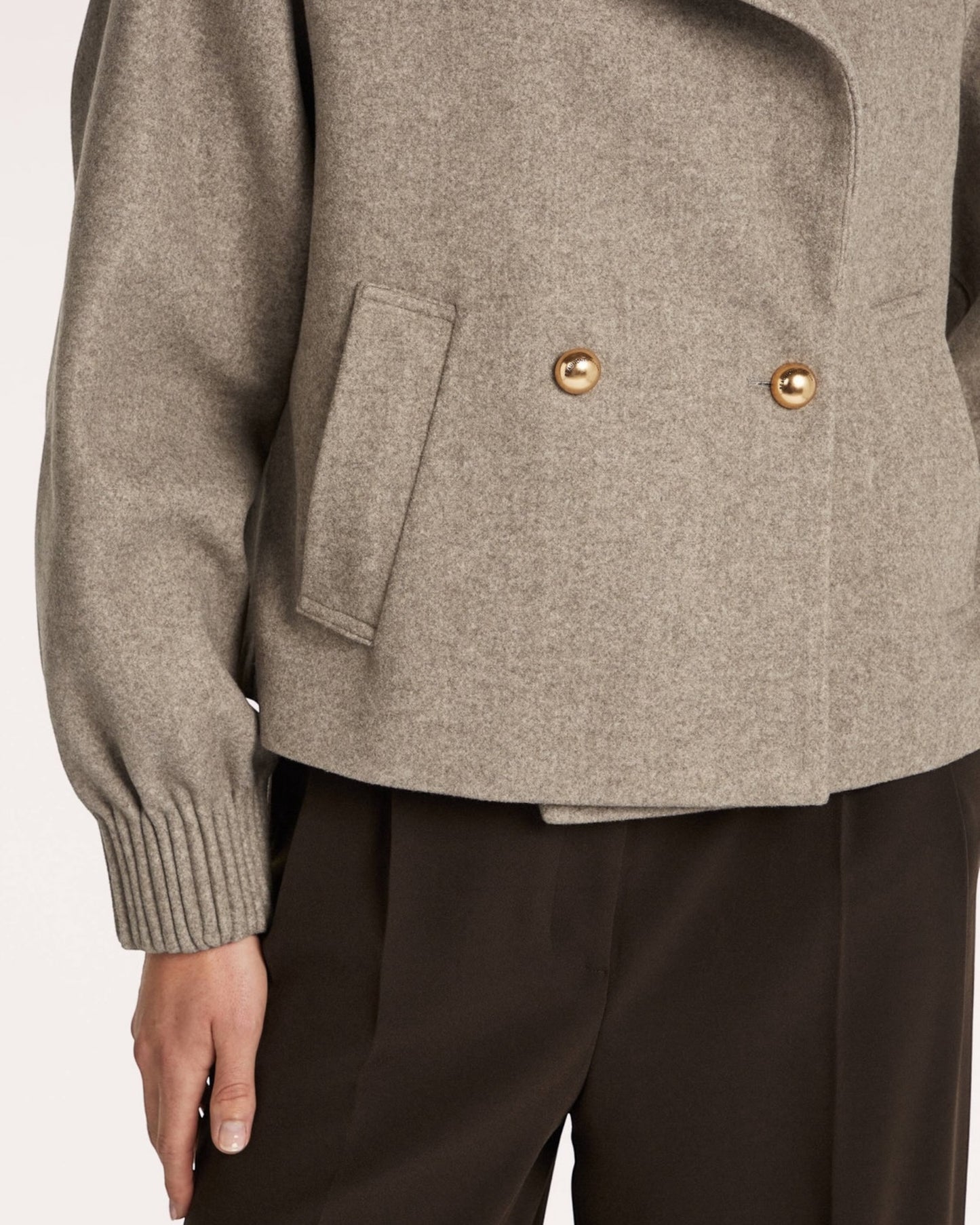 Sabine korte jas warm taupe – Beaumont