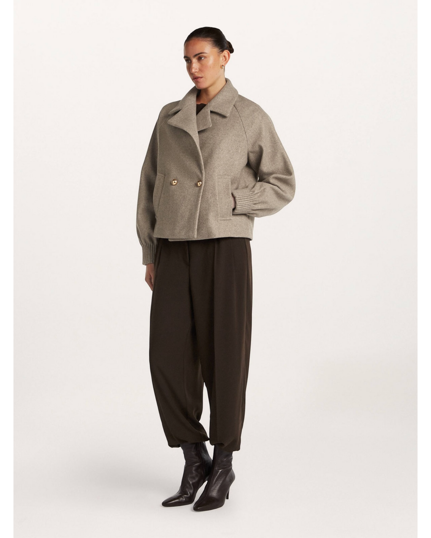 Sabine korte jas warm taupe – Beaumont