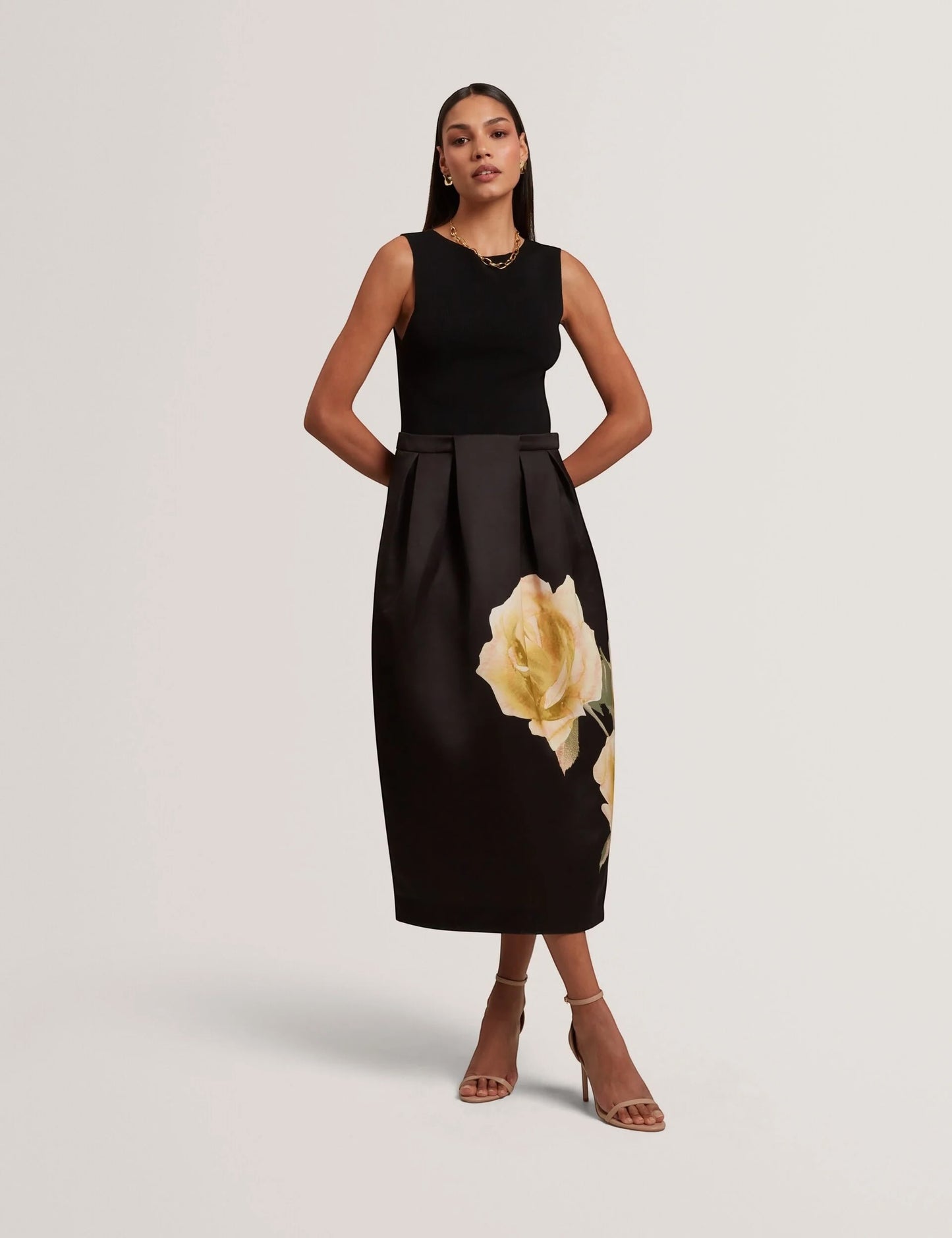 Ted Baker Verinie zwarte midi-jurk met rozenprint