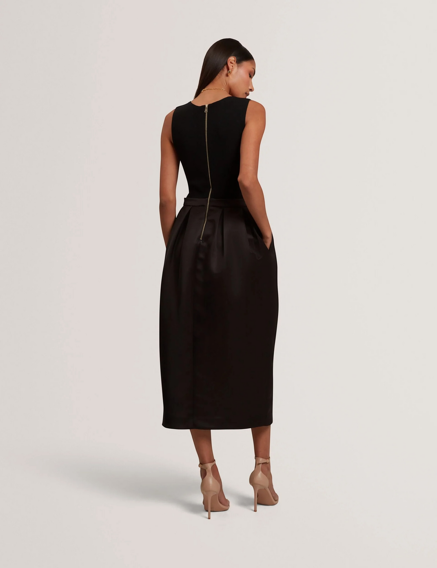 Ted Baker Verinie zwarte midi-jurk met rozenprint