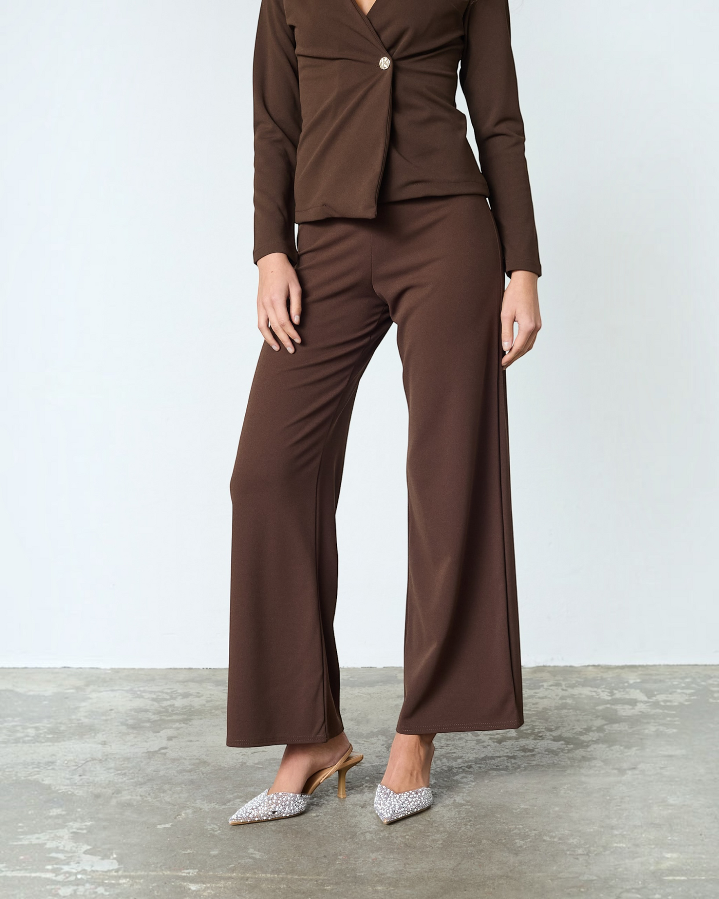 Sisterspoint GLUT broek dames chocolade bruin – losse hoge taille broek