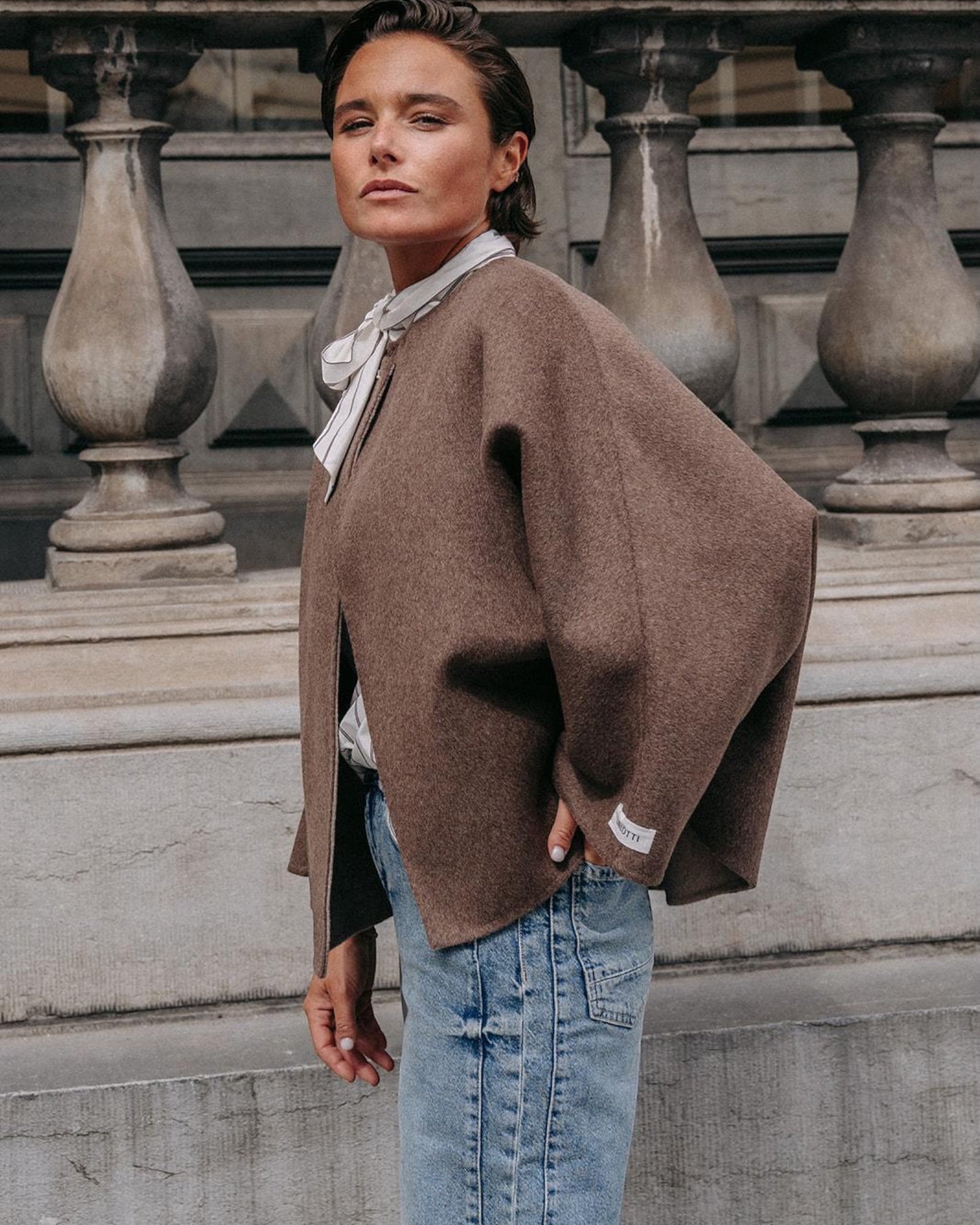 Lalotti Carole Omkeerbare Cape Bruin