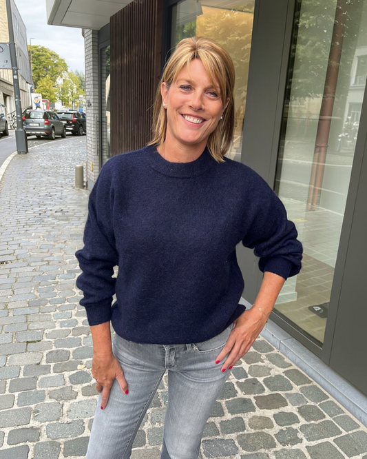 TWNS THE LABEL Thornton Pullover Navy | Luxe Mohair Trui met Hoge Hals