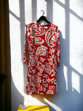 Afbeelding in Gallery-weergave laden, Rood kleedje OUI ronde hals
