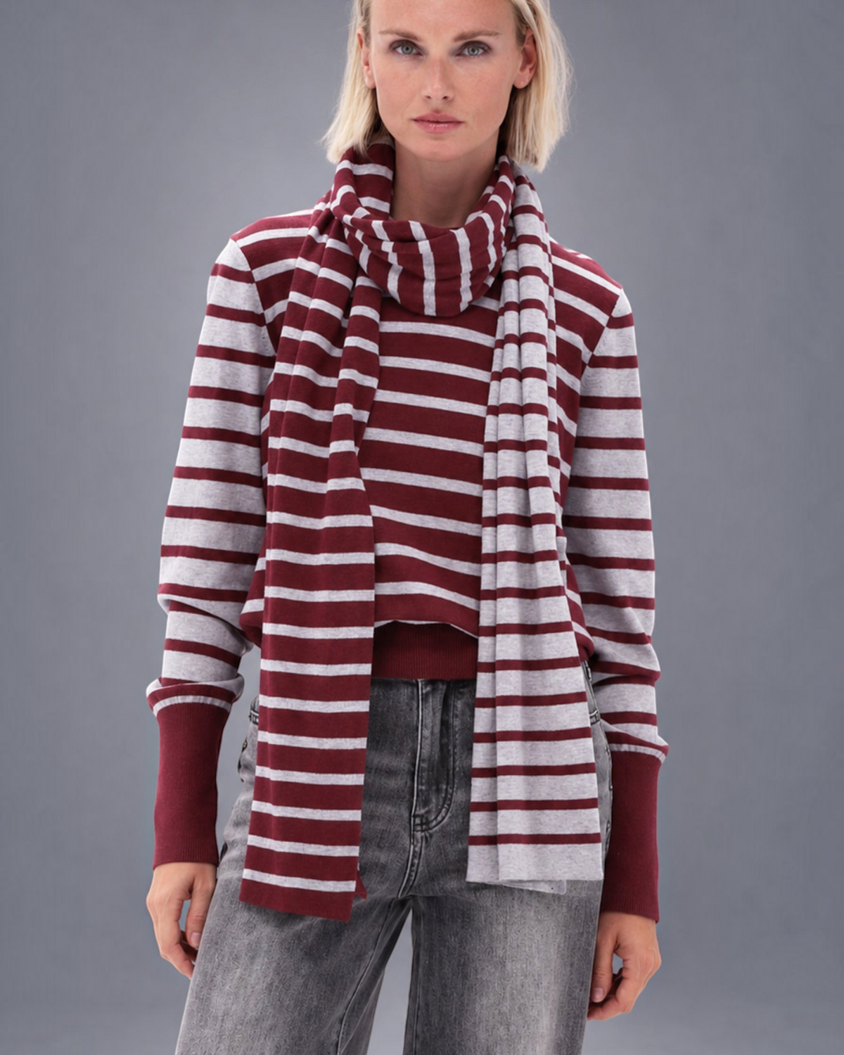 Bordeaux gestreepte pull met sjaaltje – You’re My Lobster