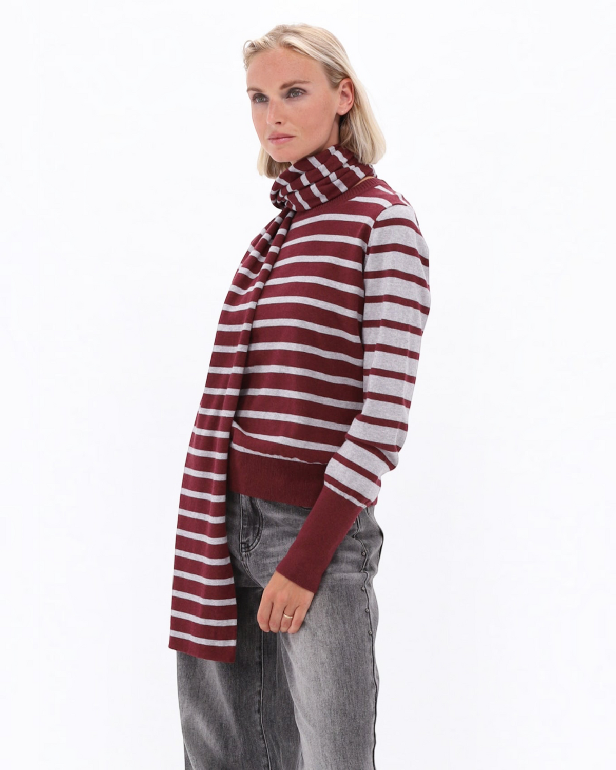 Bordeaux gestreepte pull met sjaaltje – You’re My Lobster