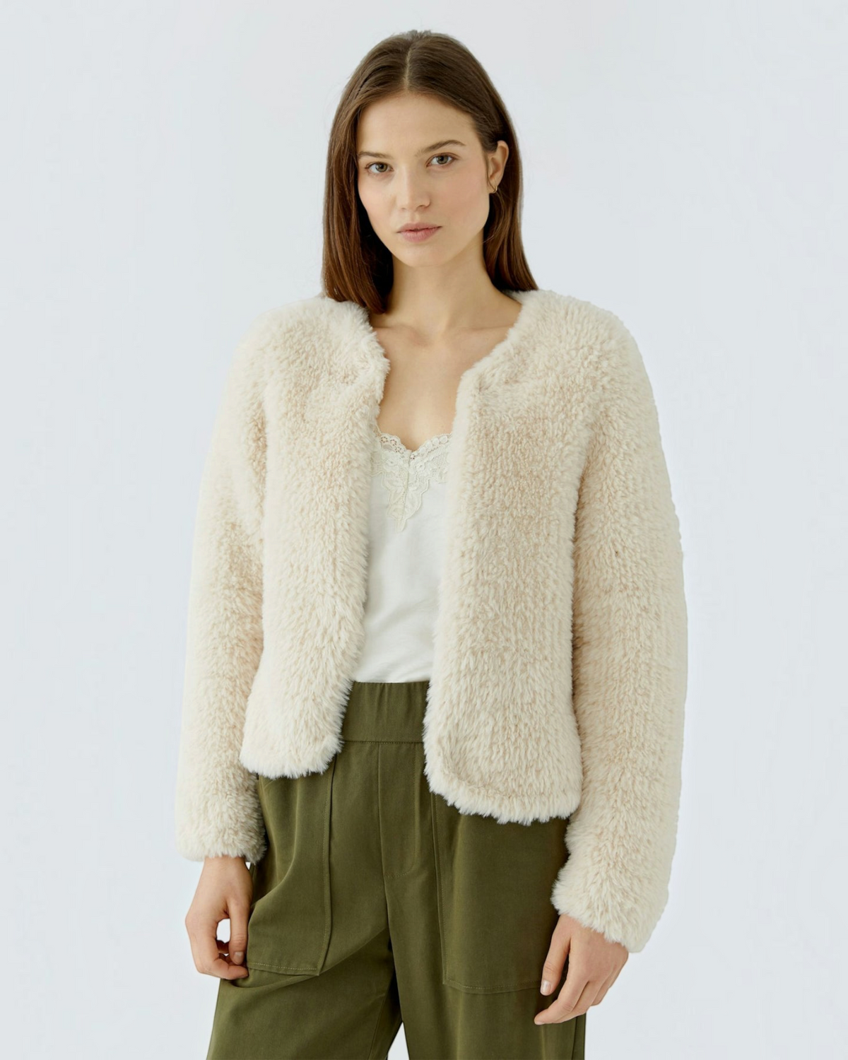 Oui damesjas beige in zachte breikwaliteit – kort model