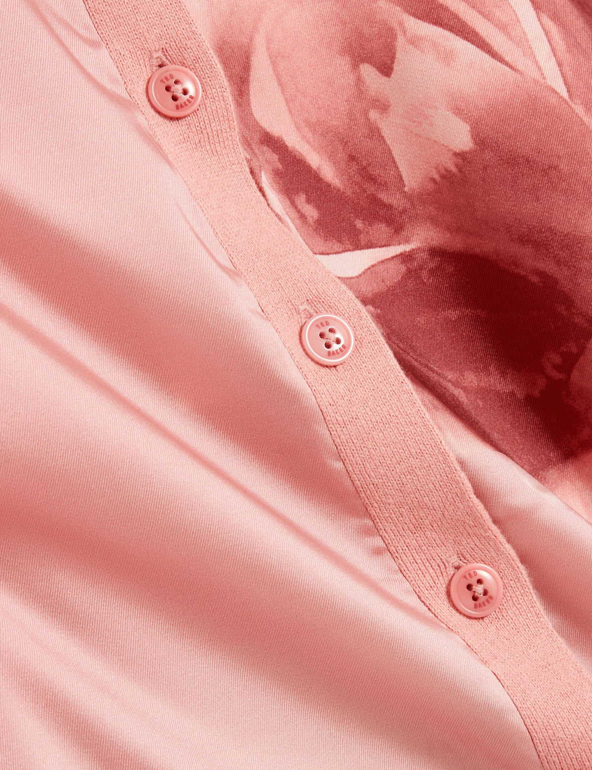 Ted Baker - ILYNA
Roze gilet met geweven print aan de voorkant