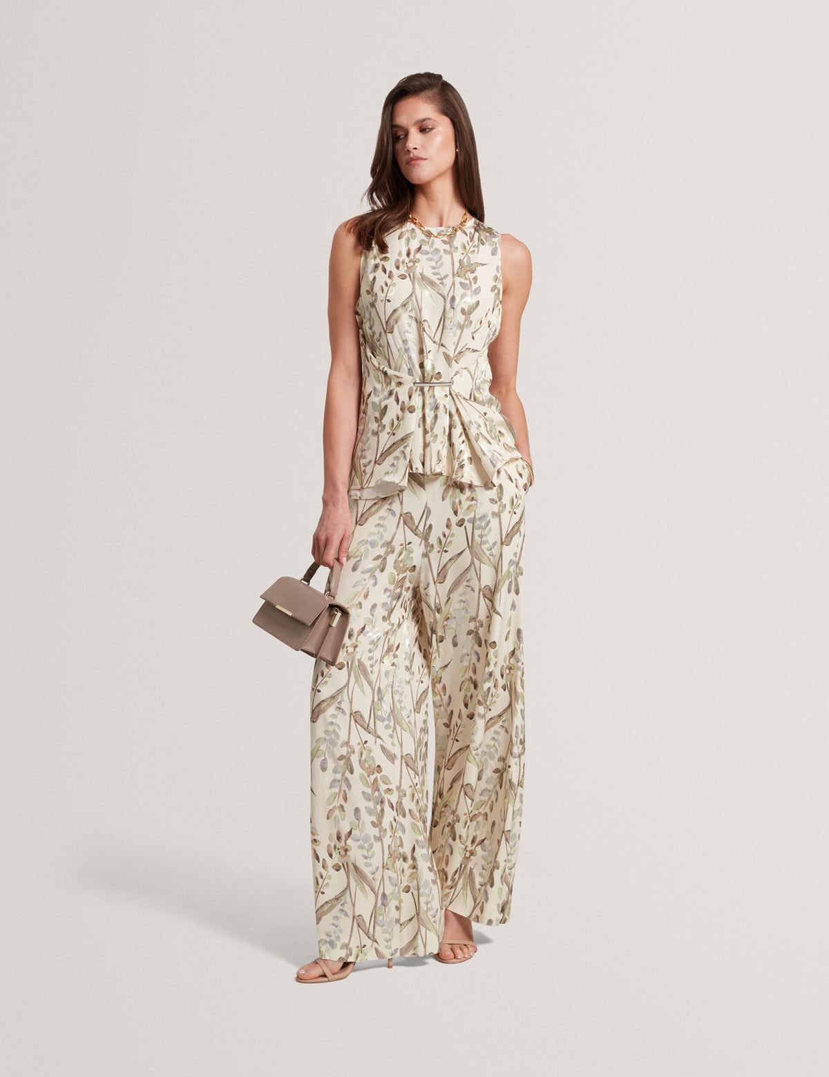 Ted Baker - SUSSKI
Wijde jacquardbroek met bladmotief