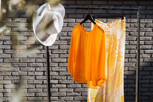 Afbeelding in Gallery-weergave laden, Oranje bloes lange mouwen Senso (S8795)
