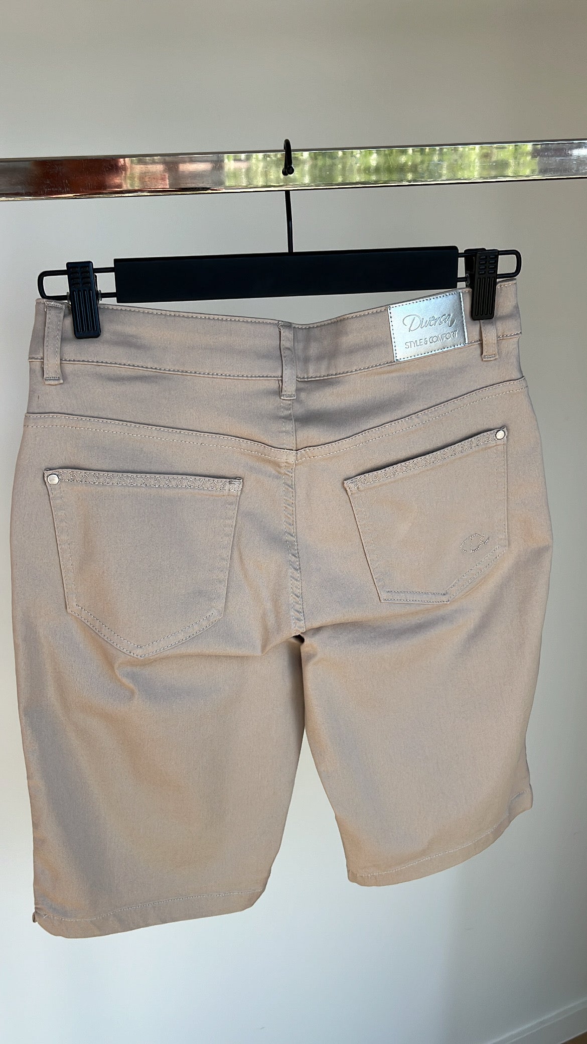 Beige short/bermuda NINA Diversa